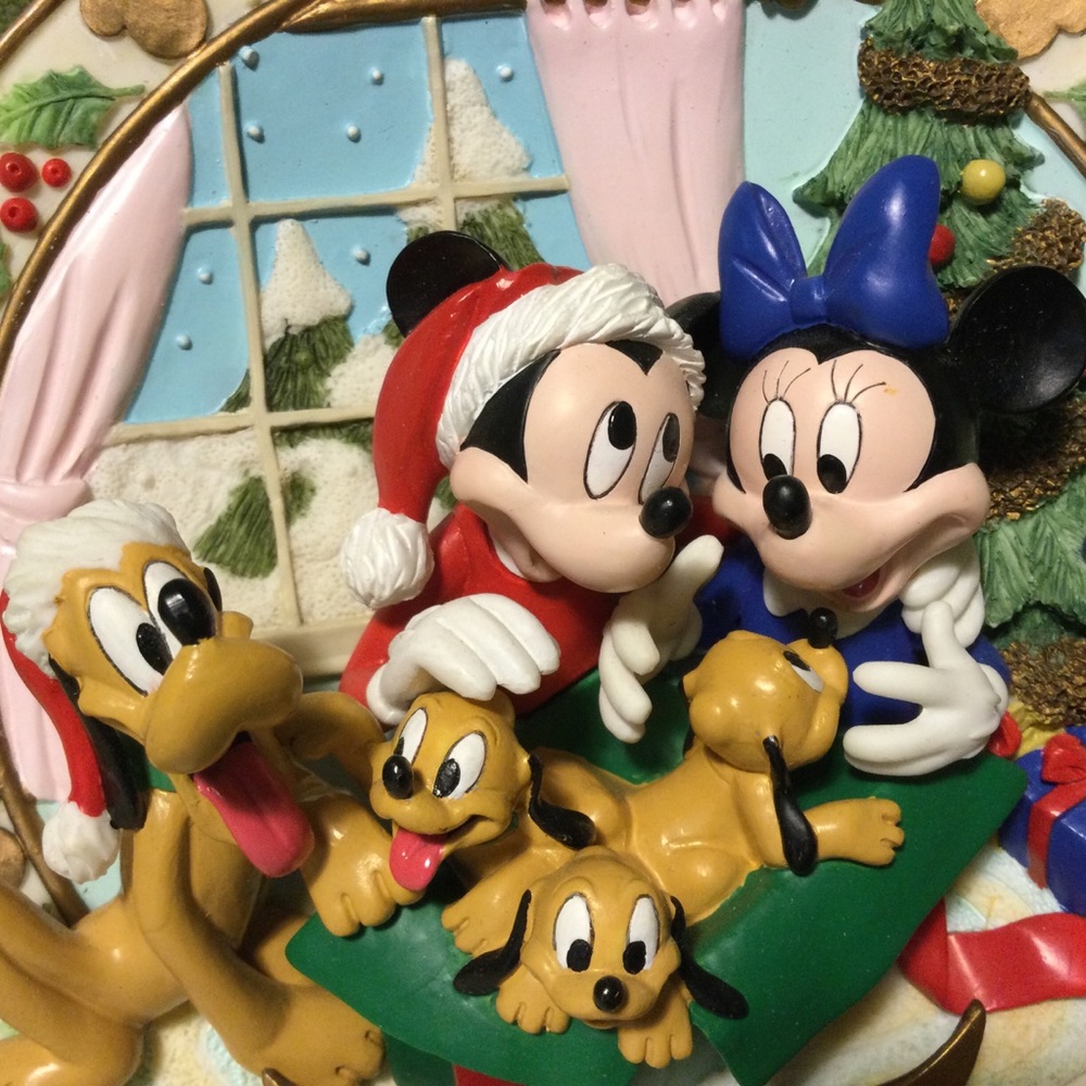 Mickey And Minnie Mouse Vintage Christmas Plate 1996 - Picture 3 of 7